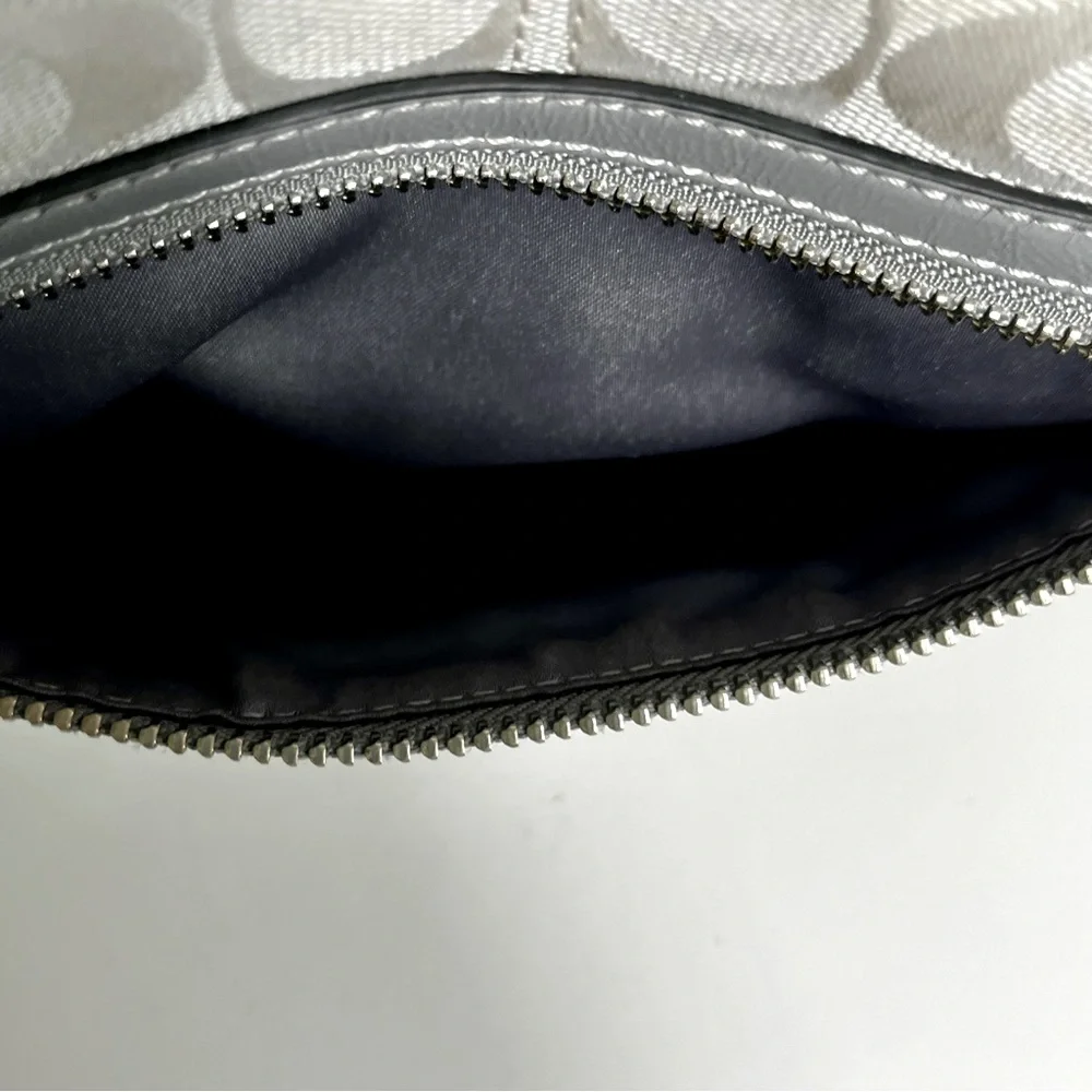 Coach Penelope Tote F14693 Signature Jacquard Tote Luxe Casual Quiet Luxury - Picture 13 of 15